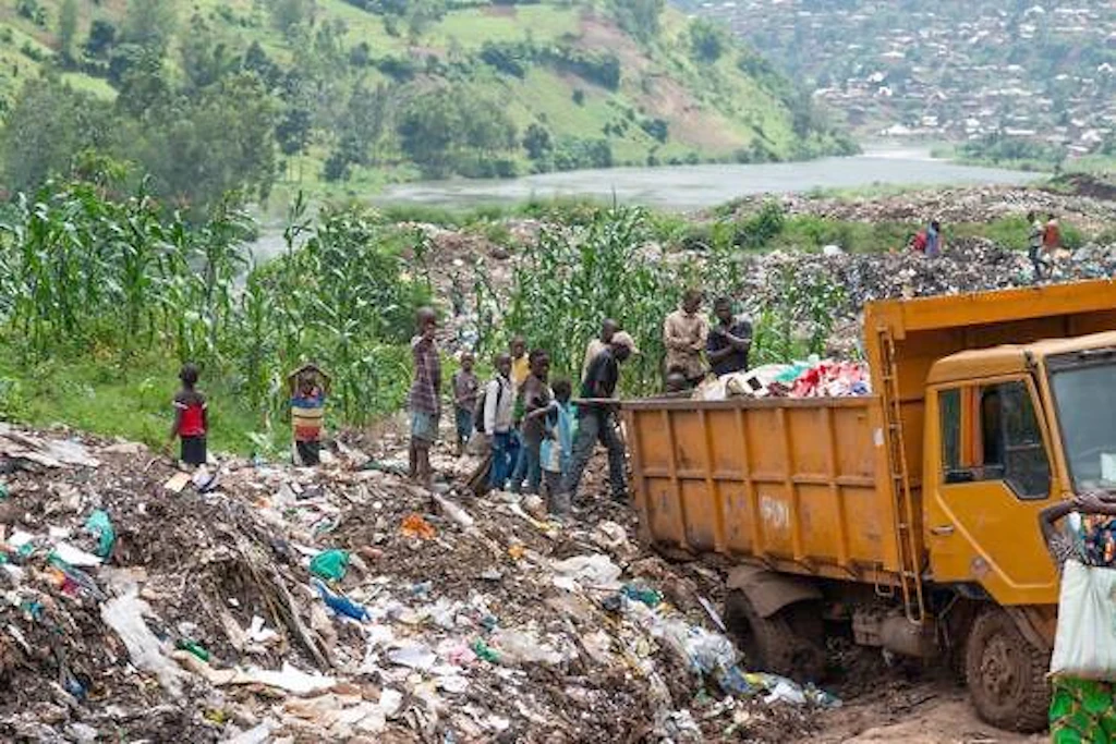 Informal settlement, Bukavu, DRK